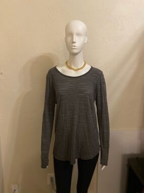 Everyday Lightweight Long-Sleeve Tee - Charcoal Gray